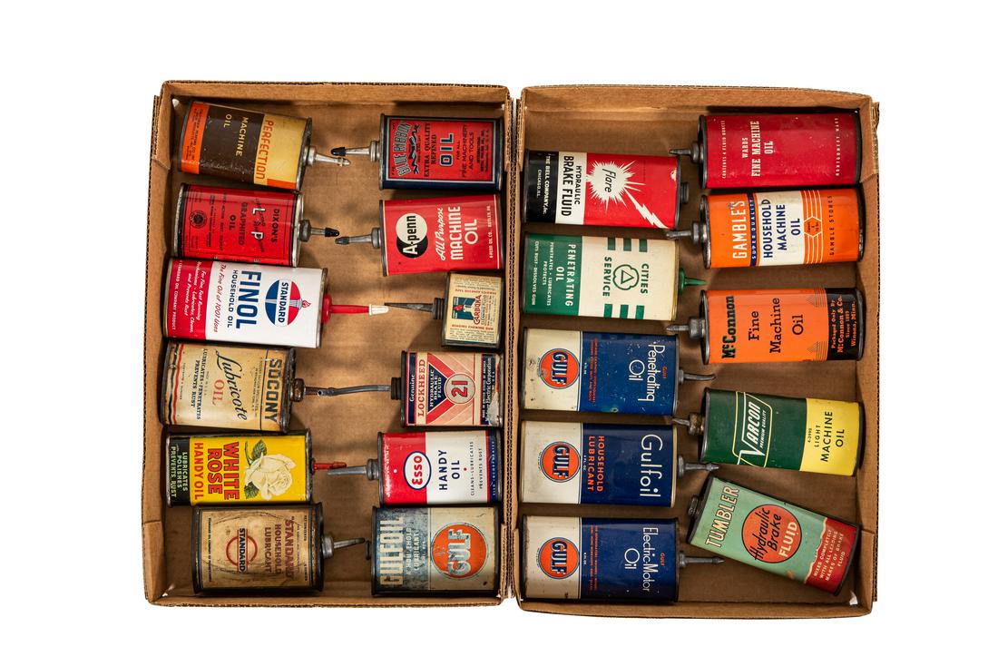 Lot Of 22 Handy Oilers (1 of 1)