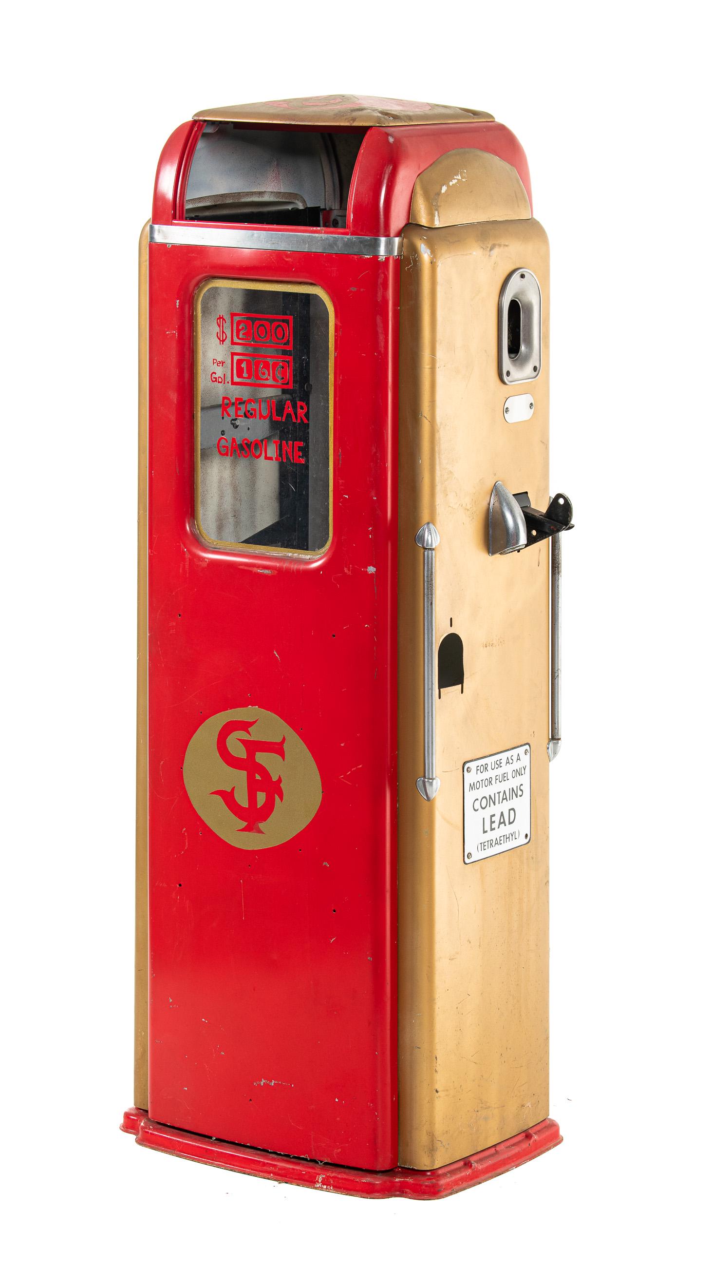 National 62 Gas Pump (1 of 3)