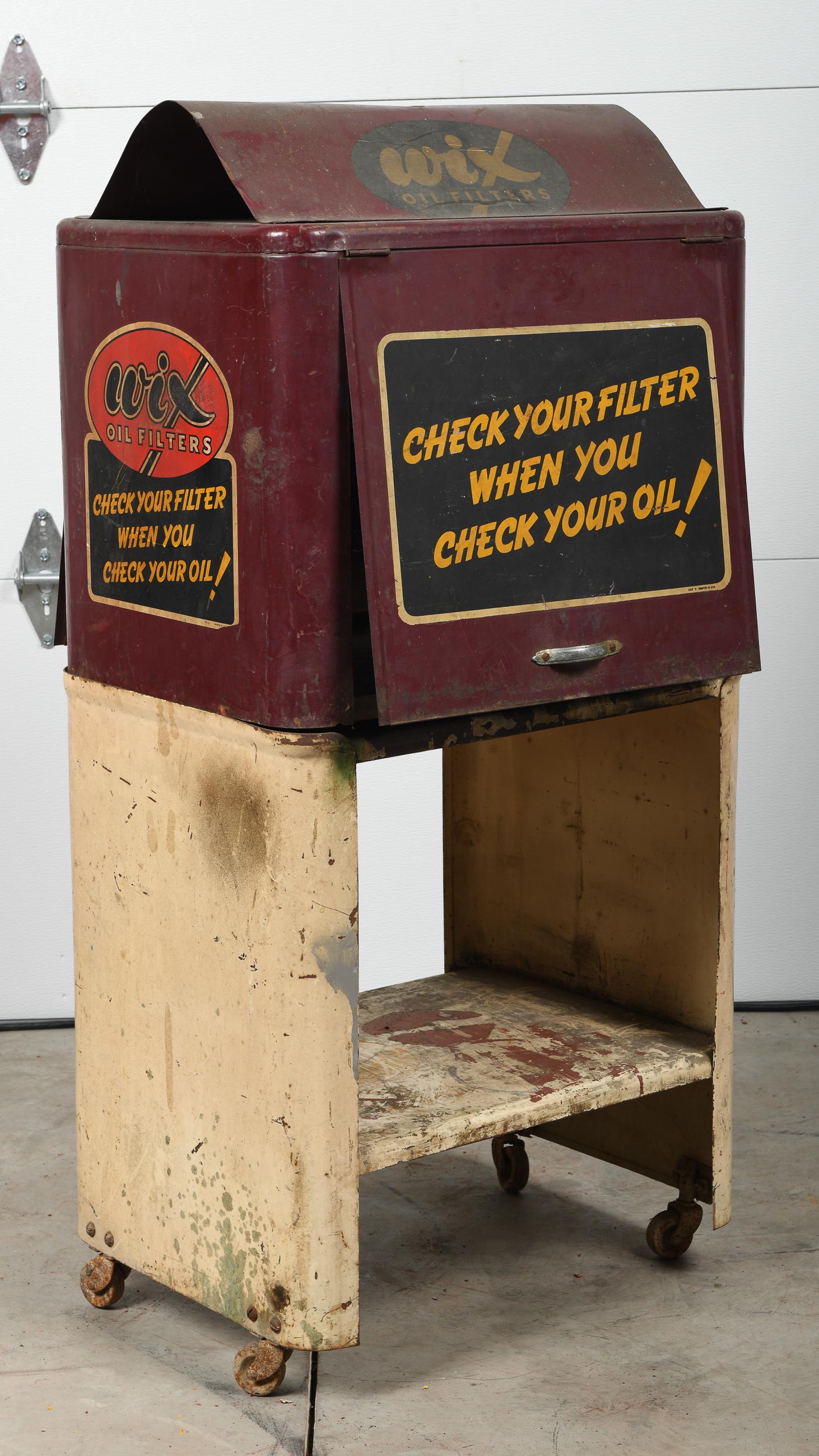 Wix Oil Filter Display (1 of 2)