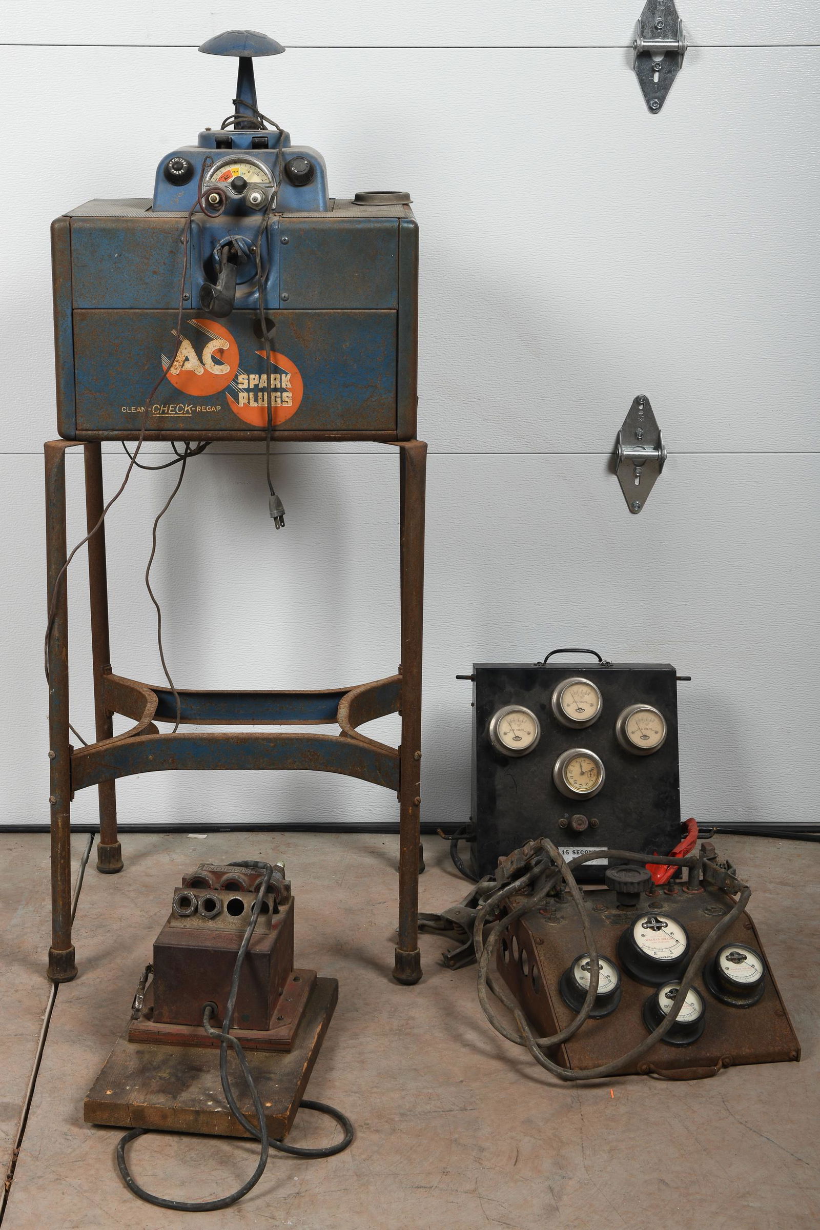 Lot Of Four Automotive Shop Tools (1 of 1)