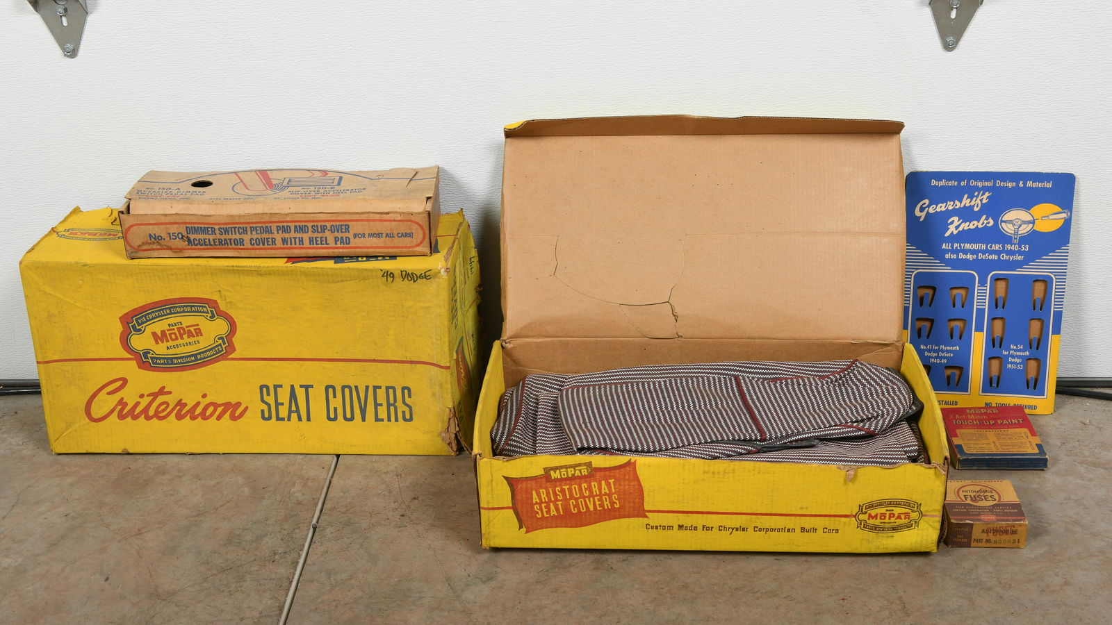 Assorted Lot Of Automobilia (1 of 1)