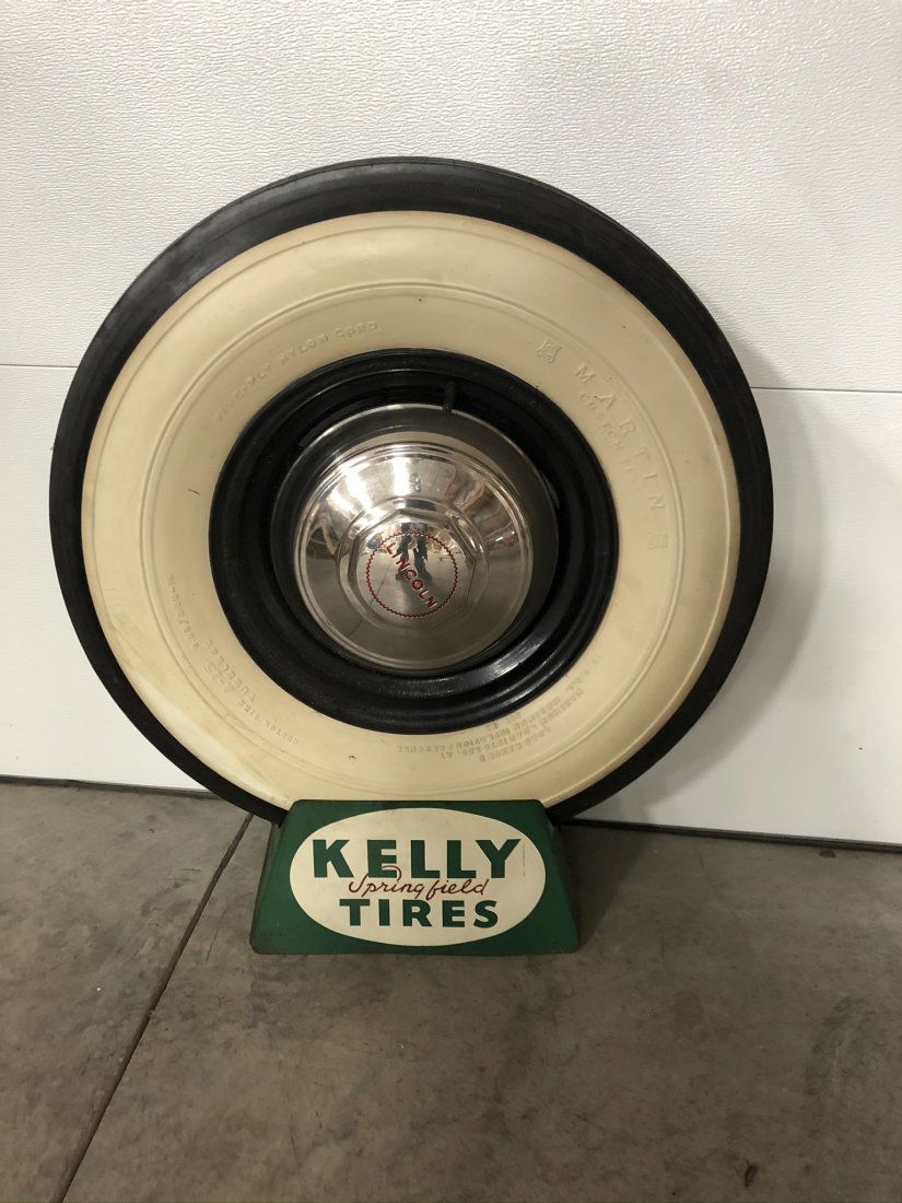 Kelly Tires Tire Stand With Wheel (1 of 1)