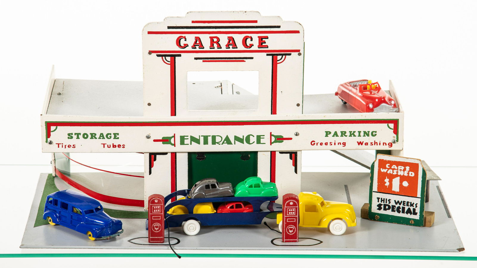 Service Station Garage Toy With NOS Cars (1 of 3)