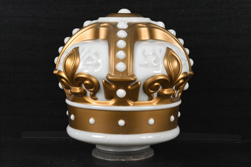 Standard Gold Crown Gas Pump Globe (1 of 2)