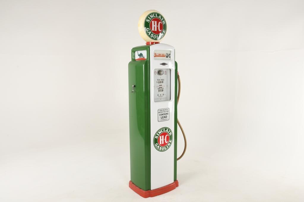 Restored Sinclair Bennett 756 Gas Pump (1 of 5)