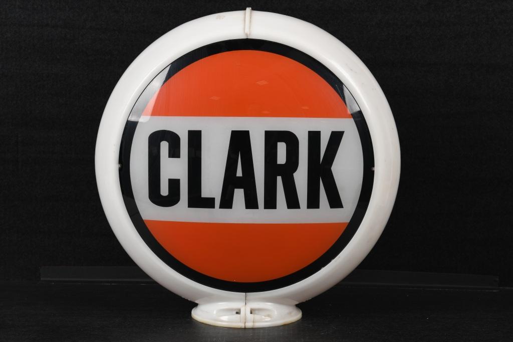 Clark Gas Pump Globe (1 of 2)