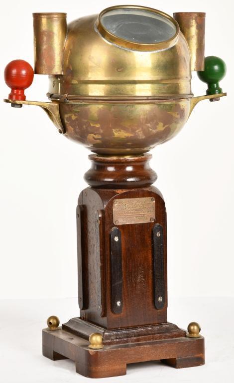 VINTAGE SHIPS BINNACLE LIGHT (1 of 3)