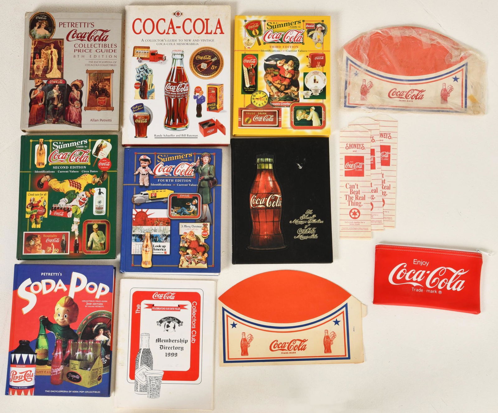 LOT OF COCA COLA AND SODA POP GUIDE BOOKS AND (1 of 1)