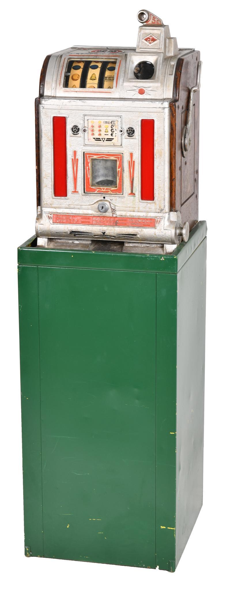 Jennings 5 Cent "Victoria" Slot Machine With Mint (1 of 5)