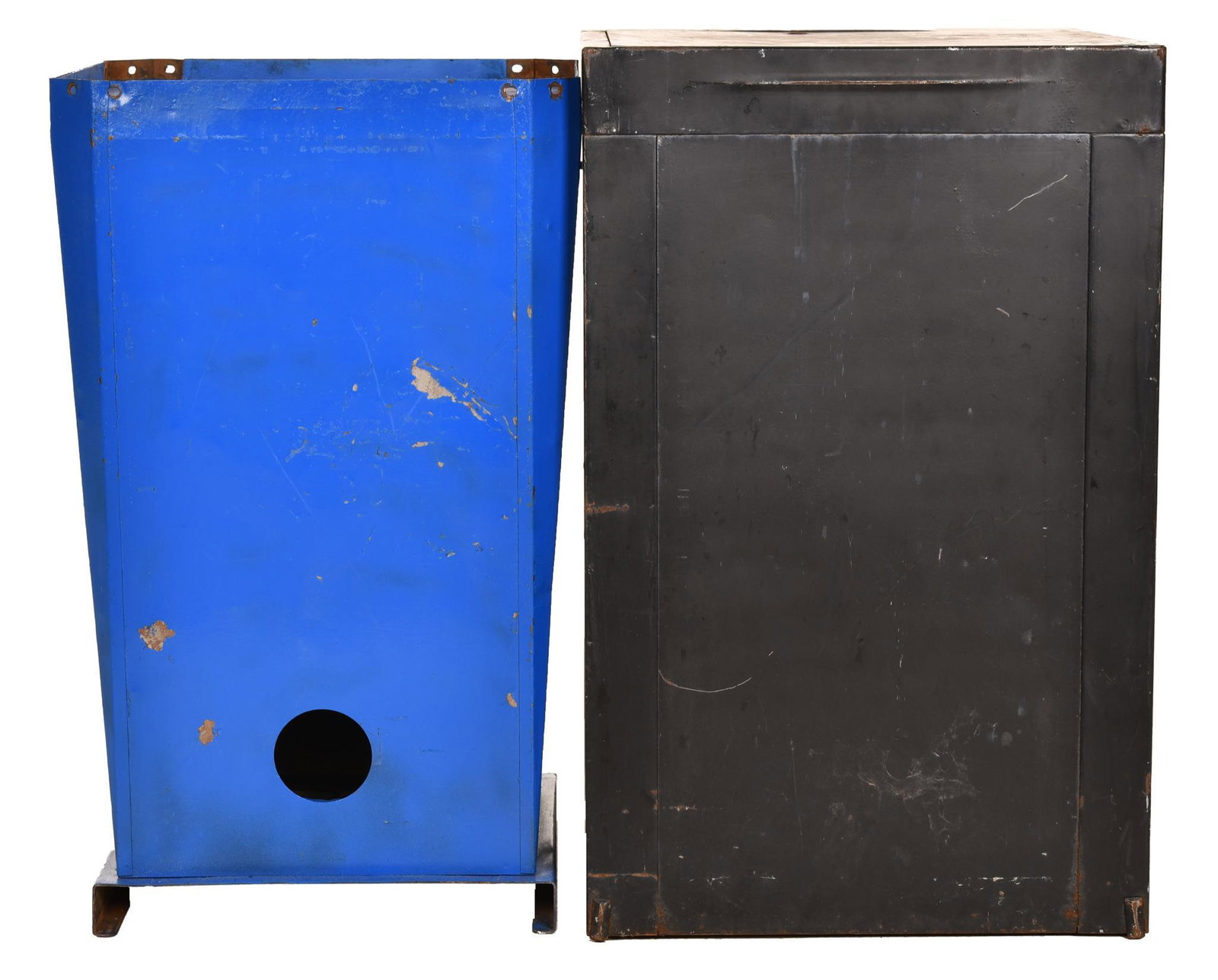 2-Metal Lock_In Slot Machine Stands: Show some wear, 32"x17"x17"