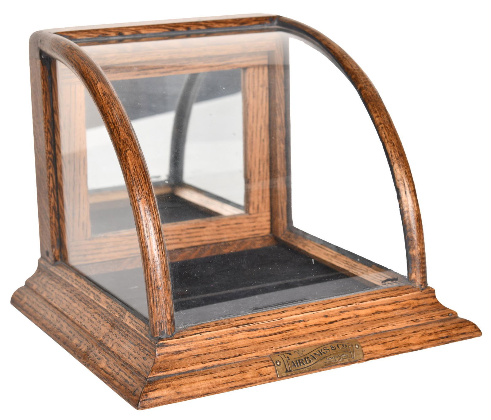 Contemporary, Small Curved Front Show Case (1 of 3)