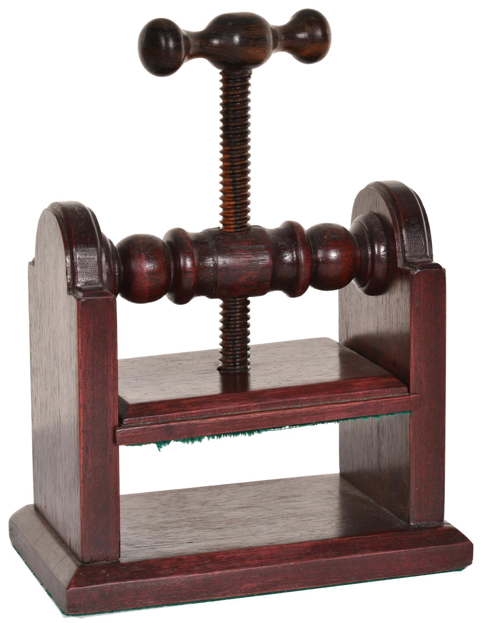 Wooden Playing Card Press (1 of 1)