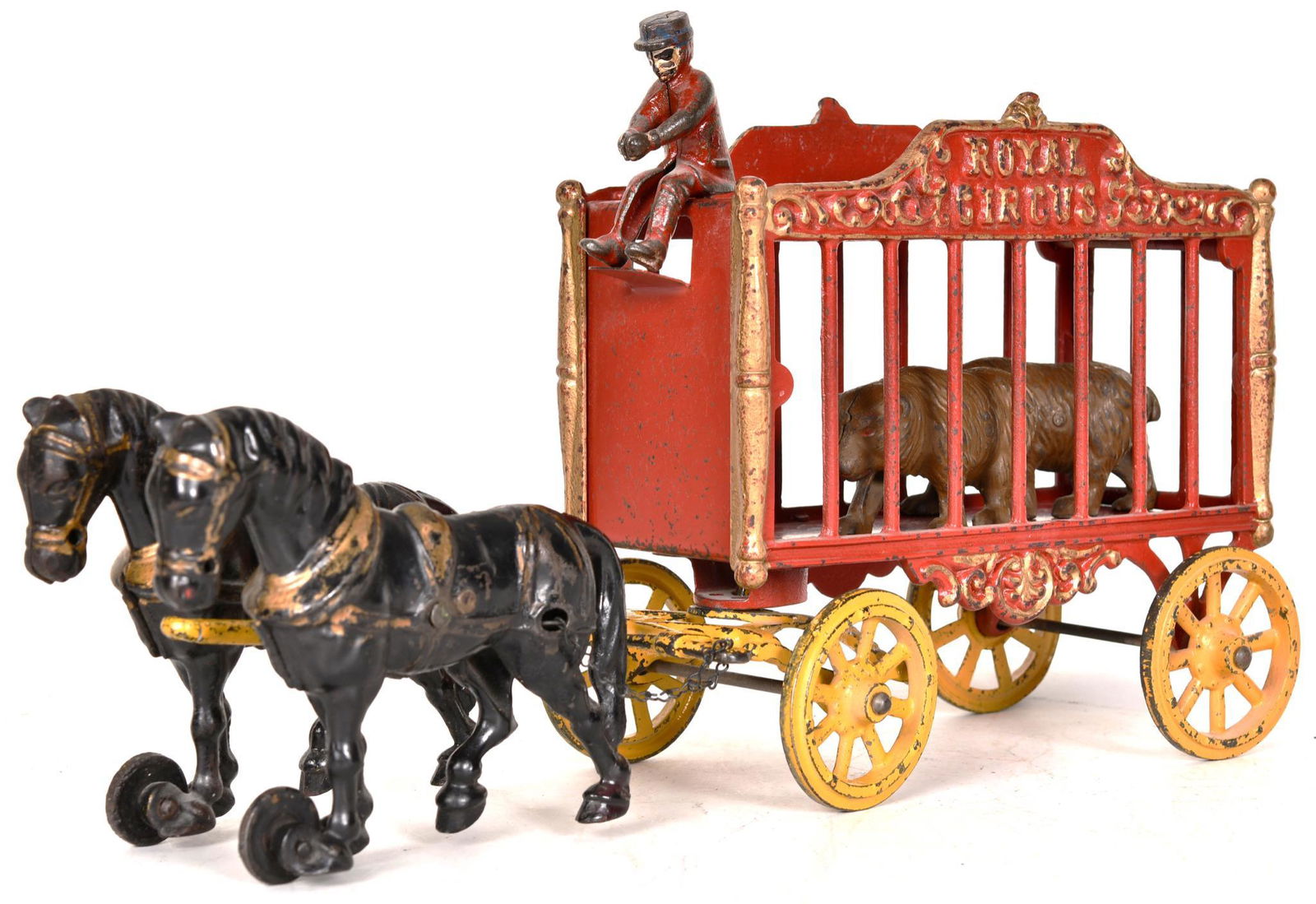 Hubley Cast Iron Royal Circus Bear Wagon (1 of 2)