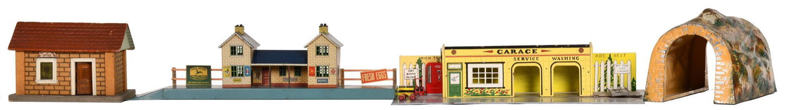 Lionel Tunnel, Rich Toys Garage and Other Buildings (1 of 2)