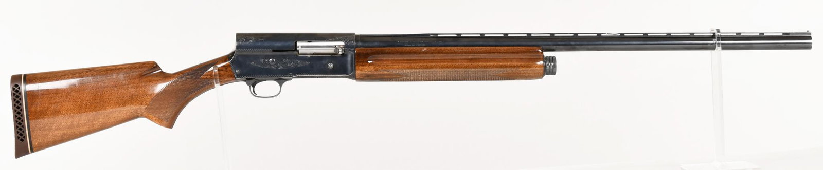 Browning Auto 5 Semi Automatic Magnum 12 Gauge Shotgun: 27.5" vent rib barrel choked full.. 98% bluing with minor handling marks and wear. Belgian built.