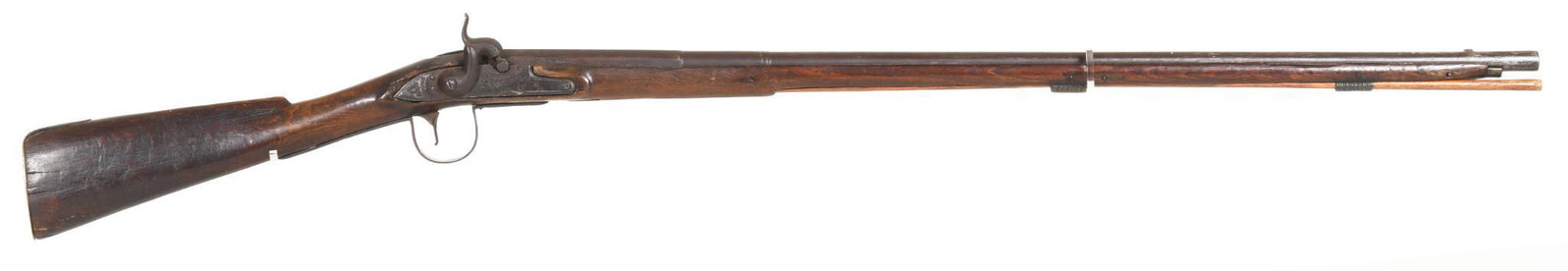 Antique percussion fowling piece NVSN: 36" barrel. Lock dated 1826 and made by Barnett, originally a flintlock. It is British proofed.