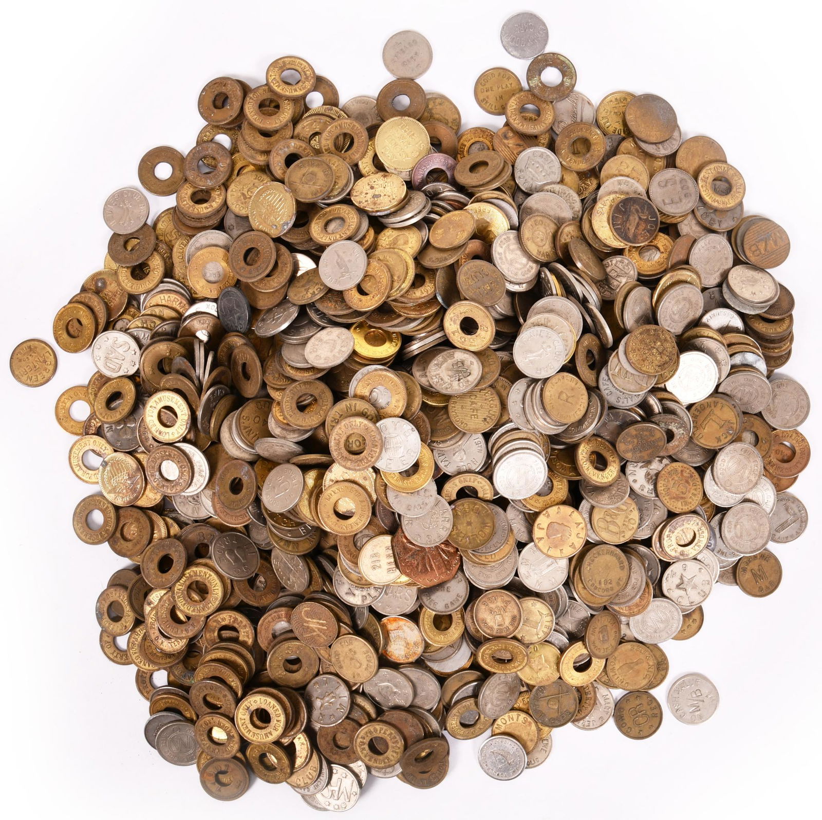 Large Lot Of Various Tokens And Gaming Chips (1 of 1)