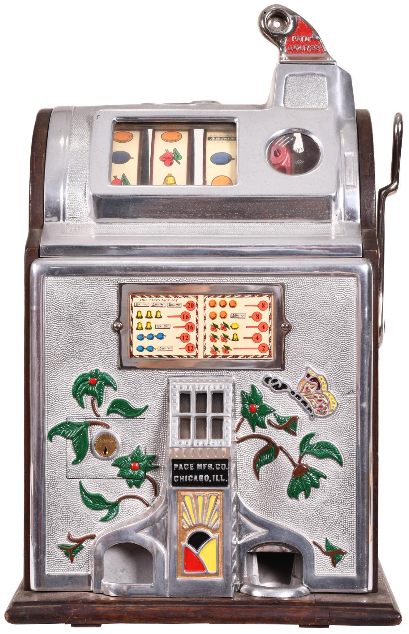 Jennings/Pace 5 Cent Poinsettia Slot Machine (1 of 3)