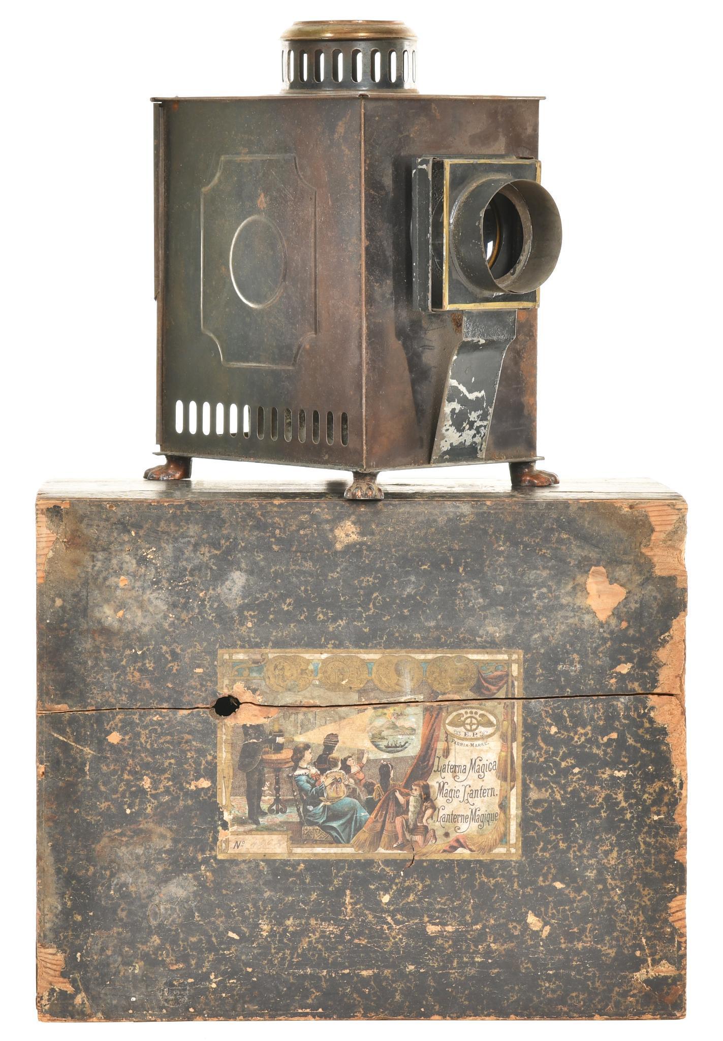 Magic Lantern  Set in Original Wooden Box (1 of 4)