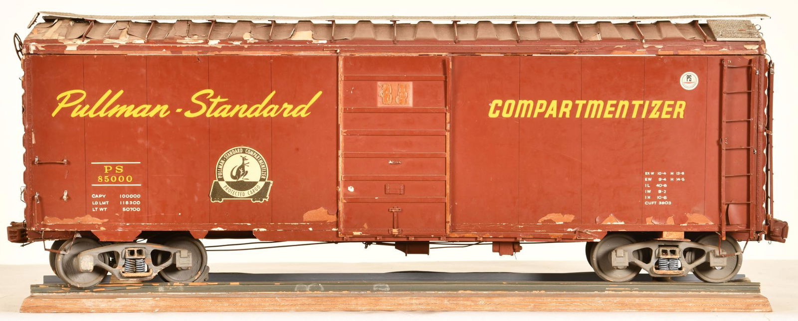 Pullman Standard "Compartmentizer" Sales Sample RR Car (1 of 2)