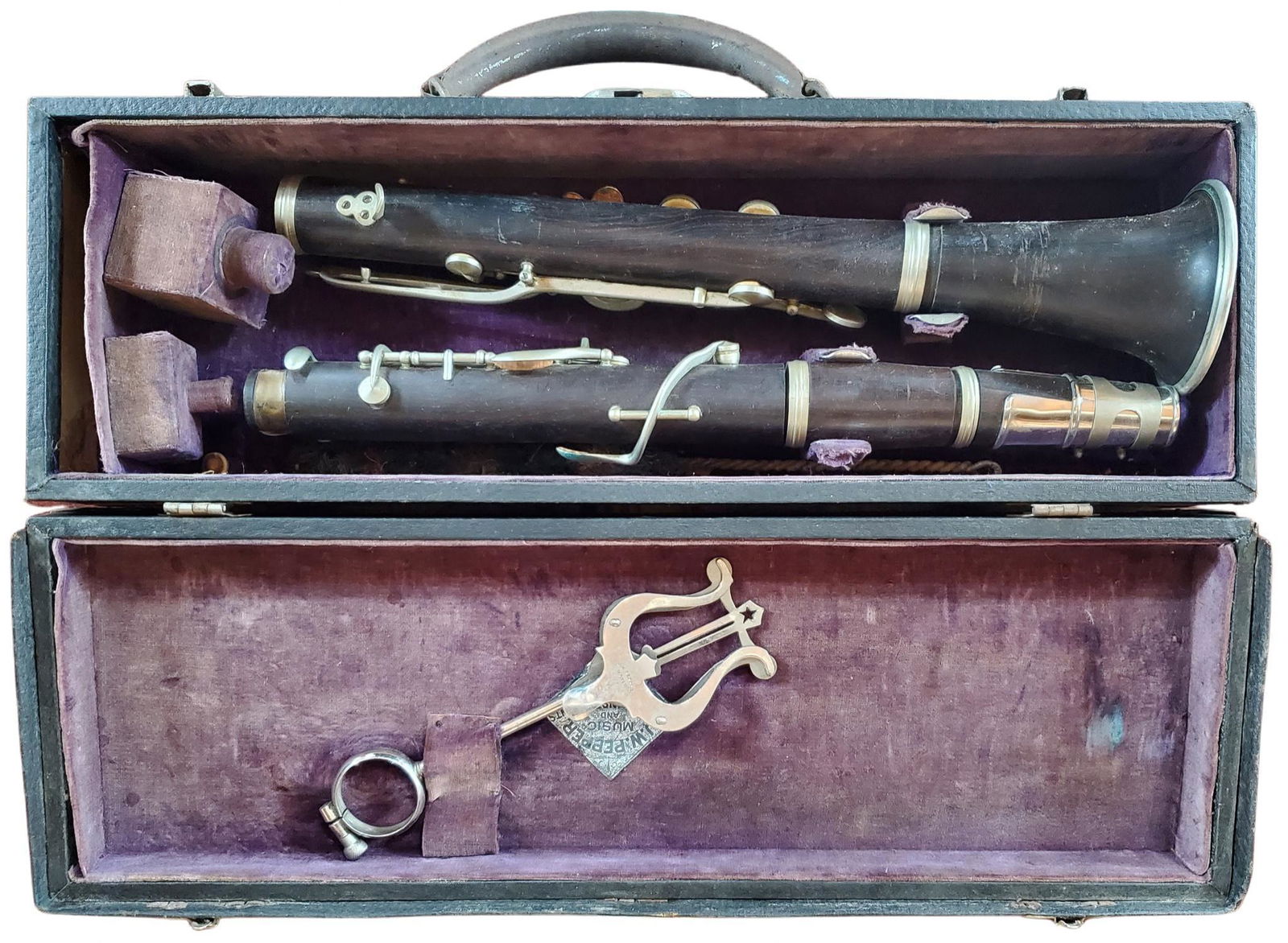 J.W. Pepper Early Clarinet in Case (1 of 2)