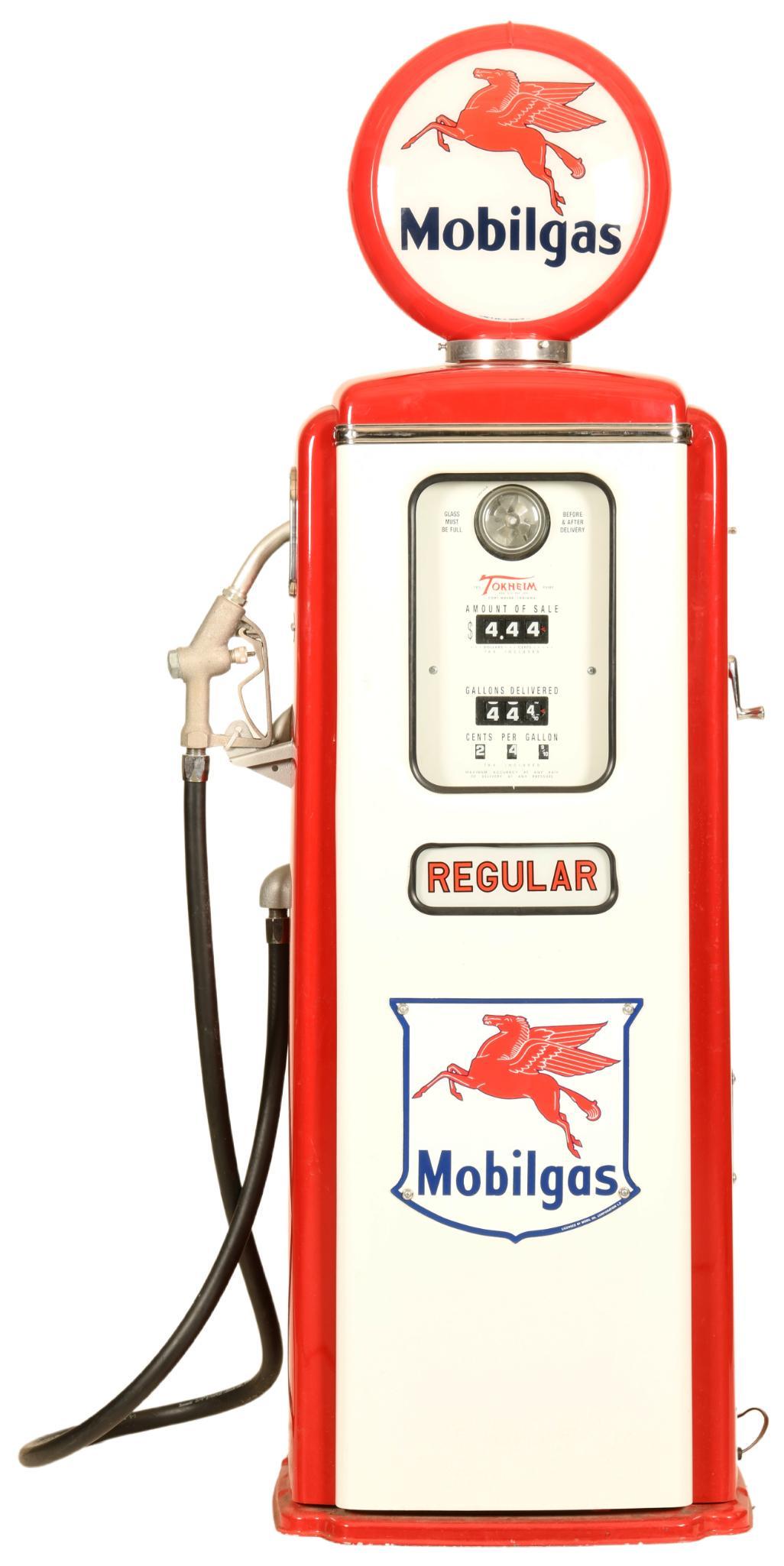 Tokheim 39 Mobilgas Gas Pump (1 of 3)