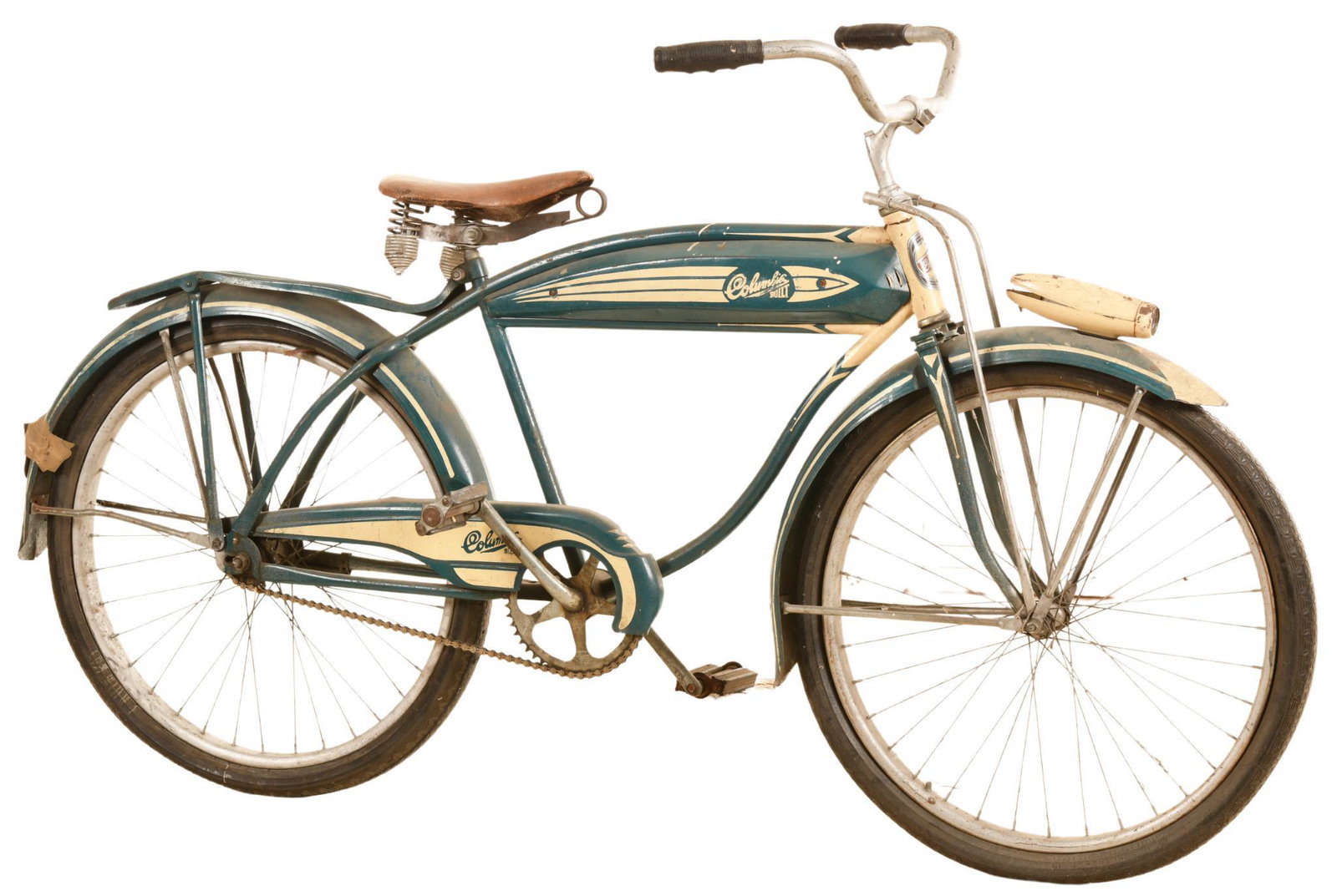 Columbia Men's Tank Bicycle: Original paint, shows wear, paint loss, and dents throughout, displays well, rear rack is bent, has some paint spots on it, 26", 39.5"x71", rated 7.75 *third party shipping or pick up required*