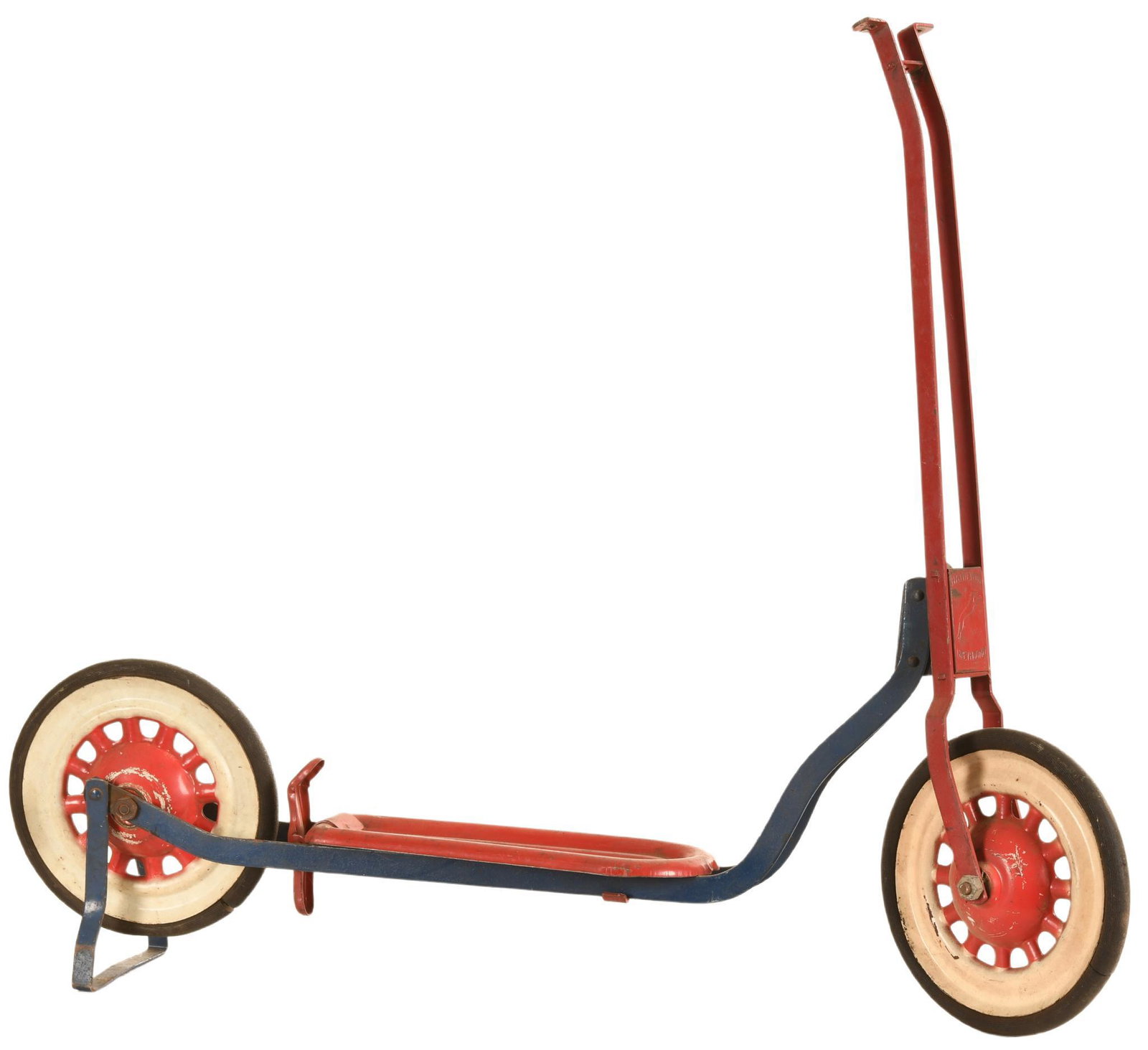 Hamilton Greyhound Metal Scooter: Missing the bars, shows wear and paint loss throughout, displays well, 31"x38.5", rated 7.75 *third party shipping or pick up required*