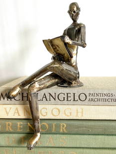BRUTALIST SCULPTURE LEWIS TARDY MAN READING: Lewis Tardy (American 20th c.) Heavy Metal Sculpture - Man reading, signed and dated Tardy '94 in marker on side. 12 inches approx. Shipping in the U.S Via USPS Priority Mail is $30. BOOKS ARE NOT INC