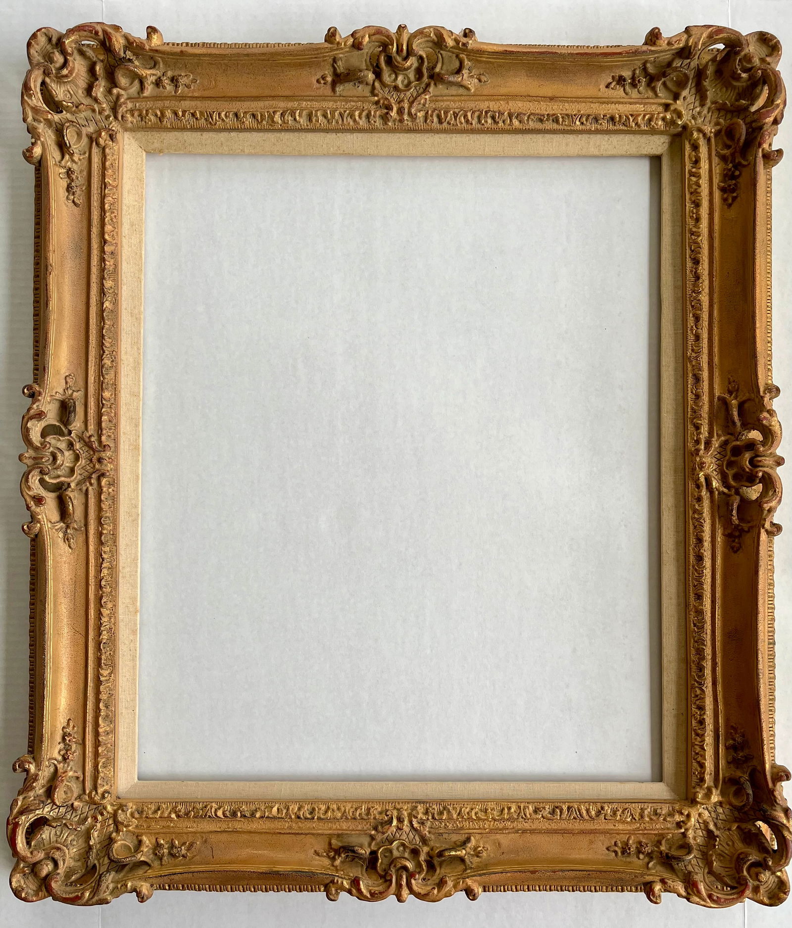 ANTIQUE ORNATE CARVED WOOD PICTURE FRAME (1 of 11)