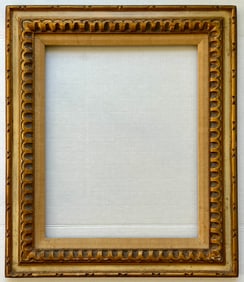 VINTAGE ORNATE CARVED WOOD FRAME