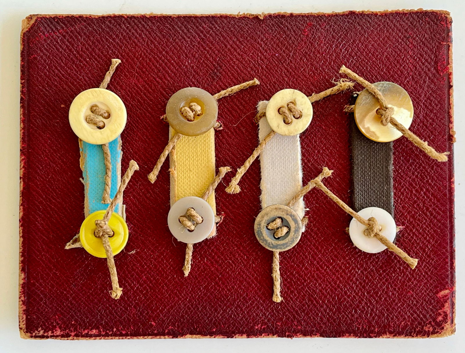 VINTAGE OUTSIDER ART COLLAGE: SIZE: 5 X 4 INCHES APPROX. UNFRAMED. SHIPPING IN THE U.S VIA USPS PRIORITY. MAIL $15