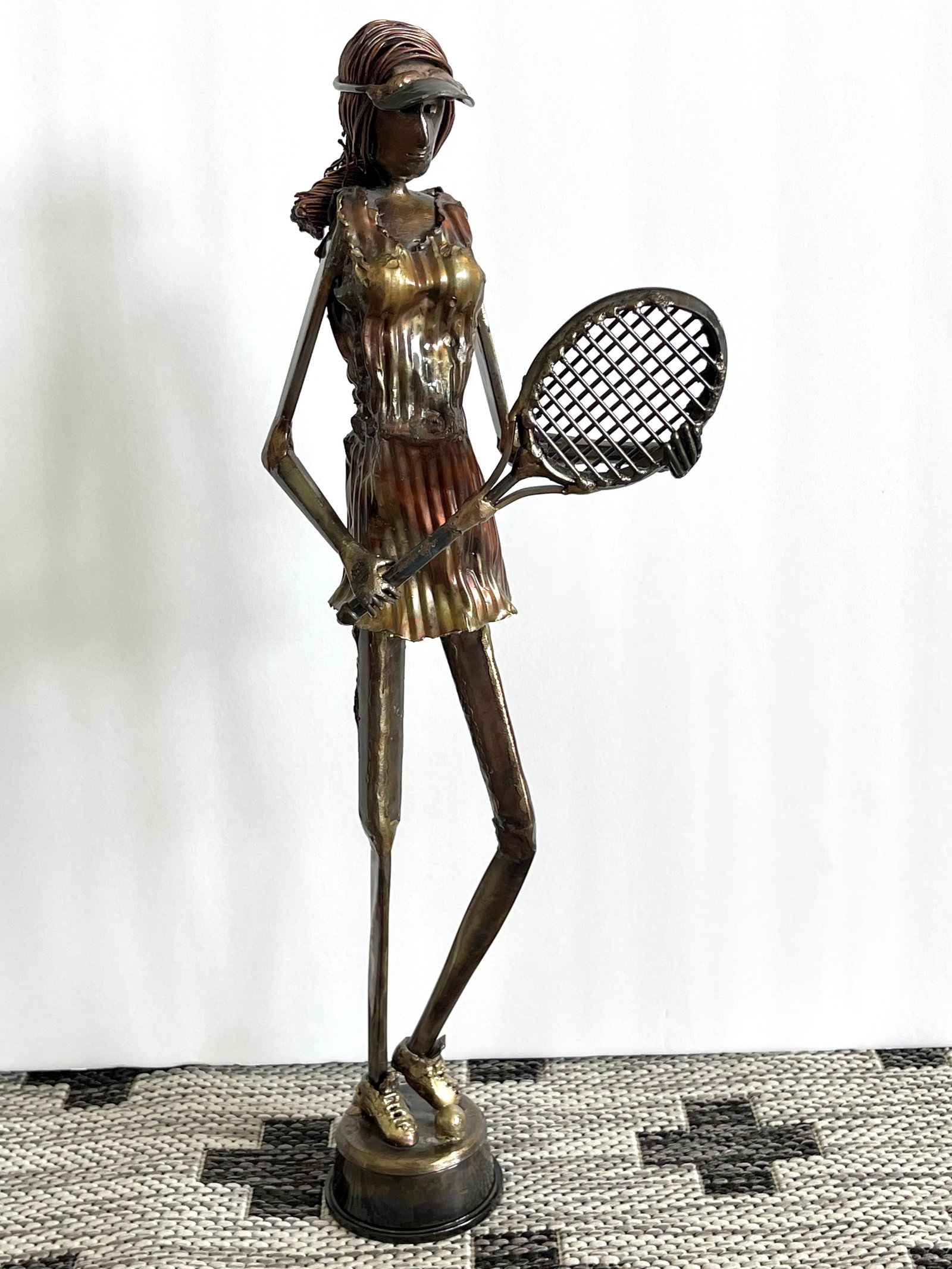 BRUTALIST SCULPTURE LEWIS TARDY TENNIS PLAYER: Lewis Tardy (American 20th c.) Heavy Metal Sculpture - Golfer. Unsigned. HEIGHT 16.5 inches approx. SHIPPING IN THE U.S VIA USPS PRIORITY MAIL $25