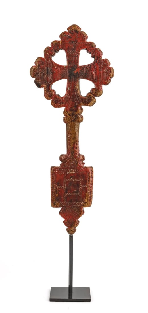 Horn of the Lamb of God wood cross…: Wooden cross in the style of the Horn of the Lamb of GodEngraved with numerous geometric motifs and painted red.45 x 16 x 2 cm.Ethiopia, 18th century.Provenance: Sam Fogg Gallery, London.