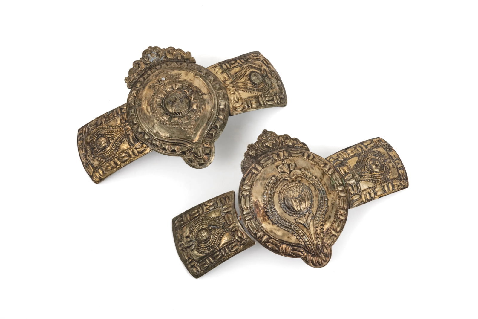 Pair of large ceremonial belt buckles…: Pair of large silver ceremonial belt buckles for priests.Each inscribed in Armenian on the reverse. The inscriptions indicate that the belts were donated to the Holy Cross Church in 1872.19 x 34 cm