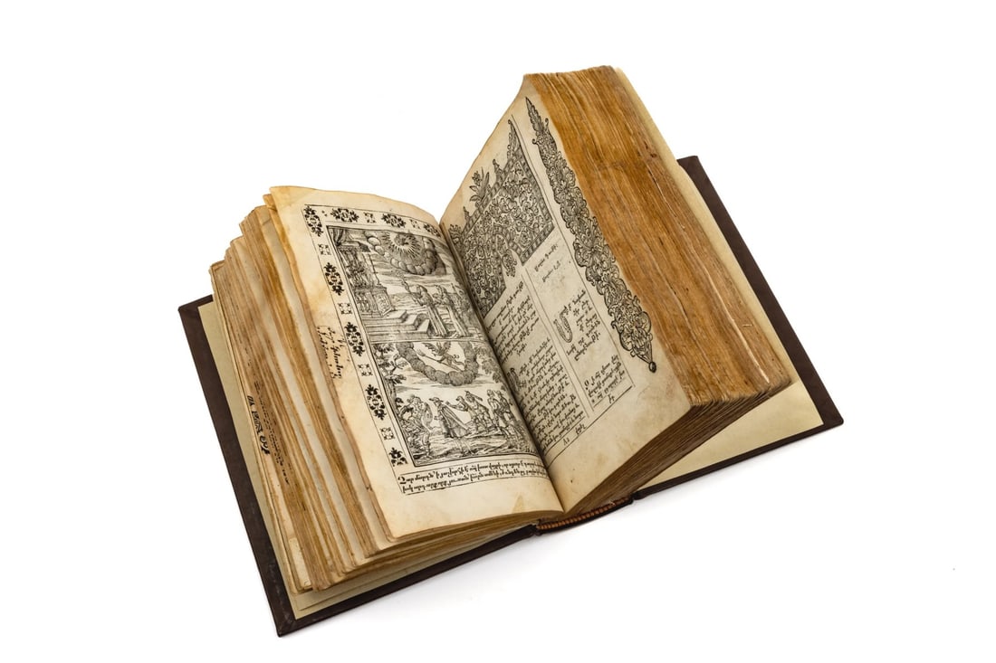 John of Constantinople: John of Constantinople,Commentaries on the Psalms of David Venice, printed by Naabiet de Gulnazar ,1687.In-4° (17 x 11.5 cm). 828 pages. Pages 1 (title) to 8 missing and replaced by an early manuscri