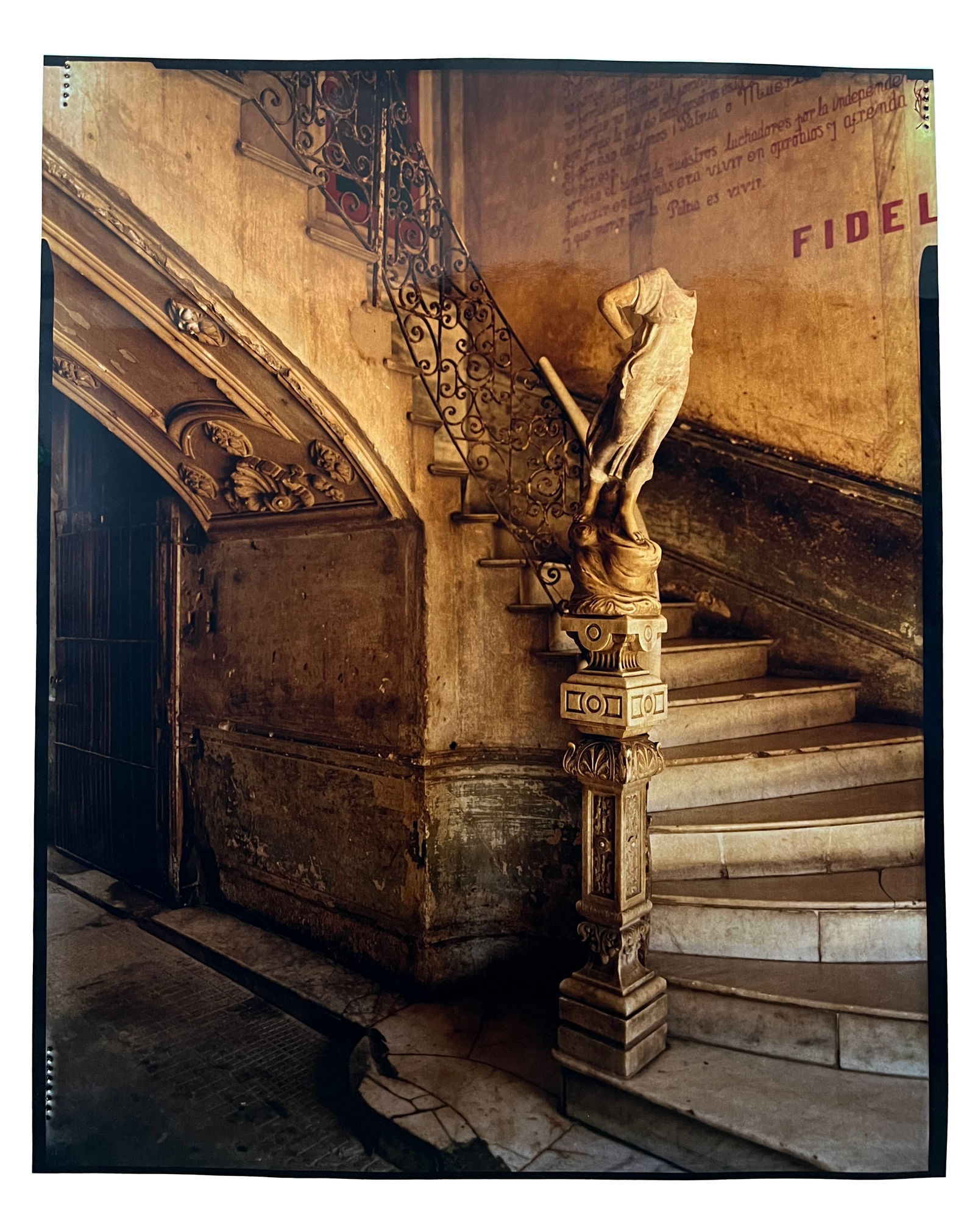 Michael Eastman, Fidel's Stairway #1, Signed Chromogenic Print, 2000 (1 of 9)