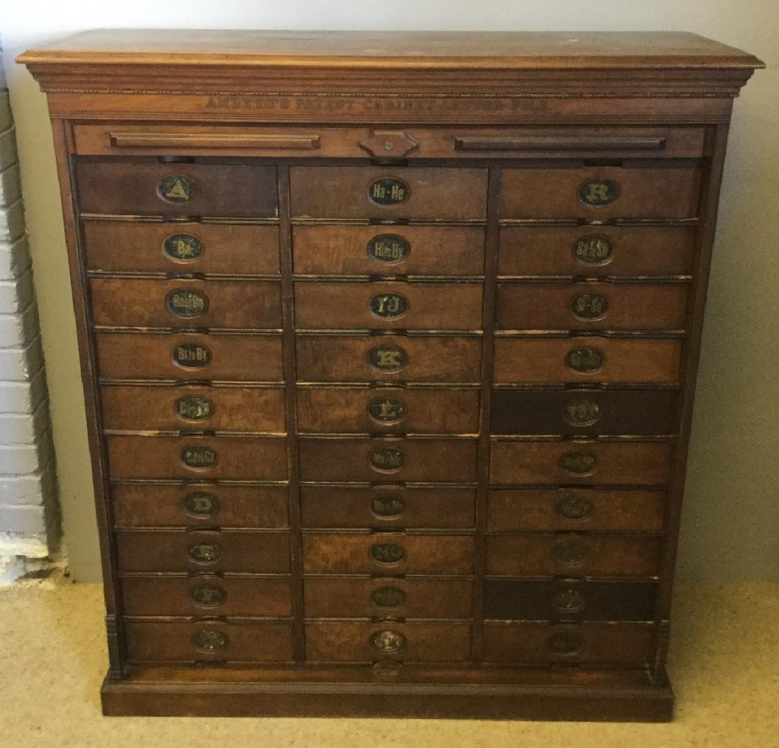 An Amberg's patent letter file The moulded