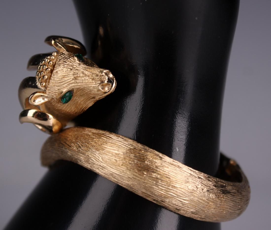 Crown Trifari Ram Gold Bypass Animal Bracelet (1 of 6)