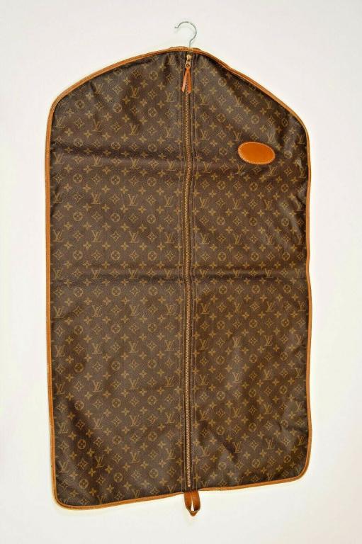 Authentic Louis Vuitton Monogram Garment Bag (1 of 5)