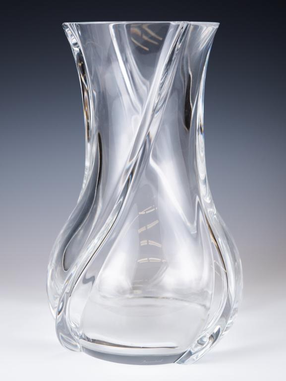 Baccarat Serpentine Glass Vase (1 of 5)