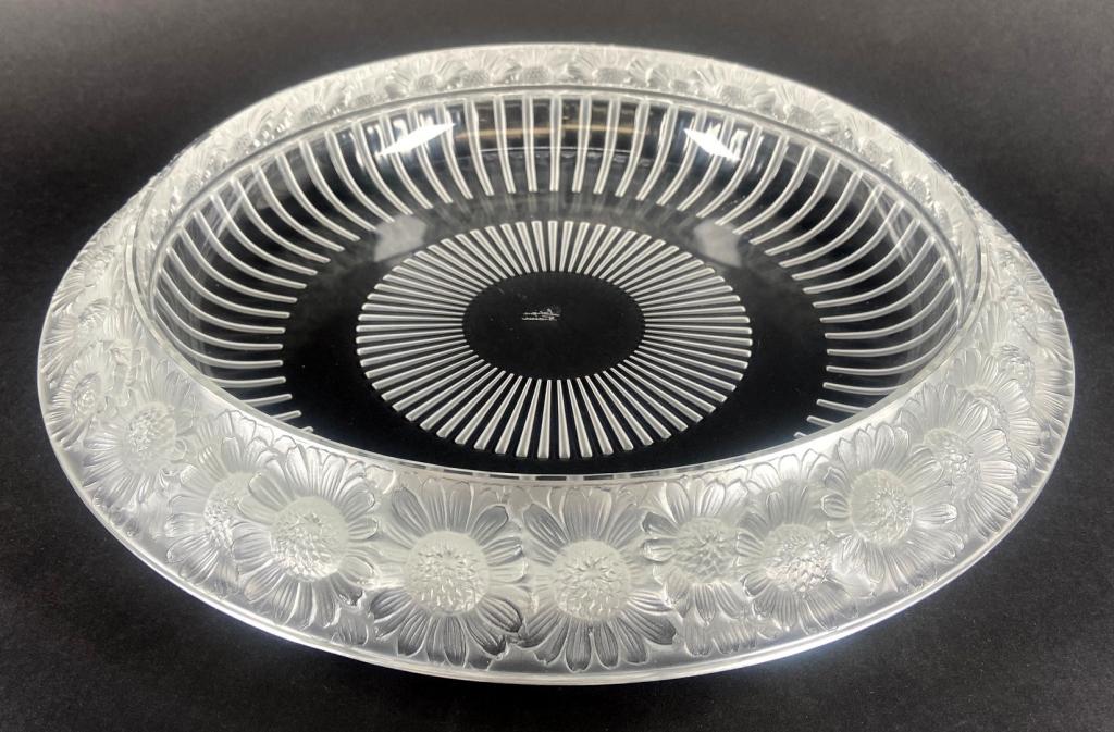 Lalique Molded Glass Marguerite Center Bowl