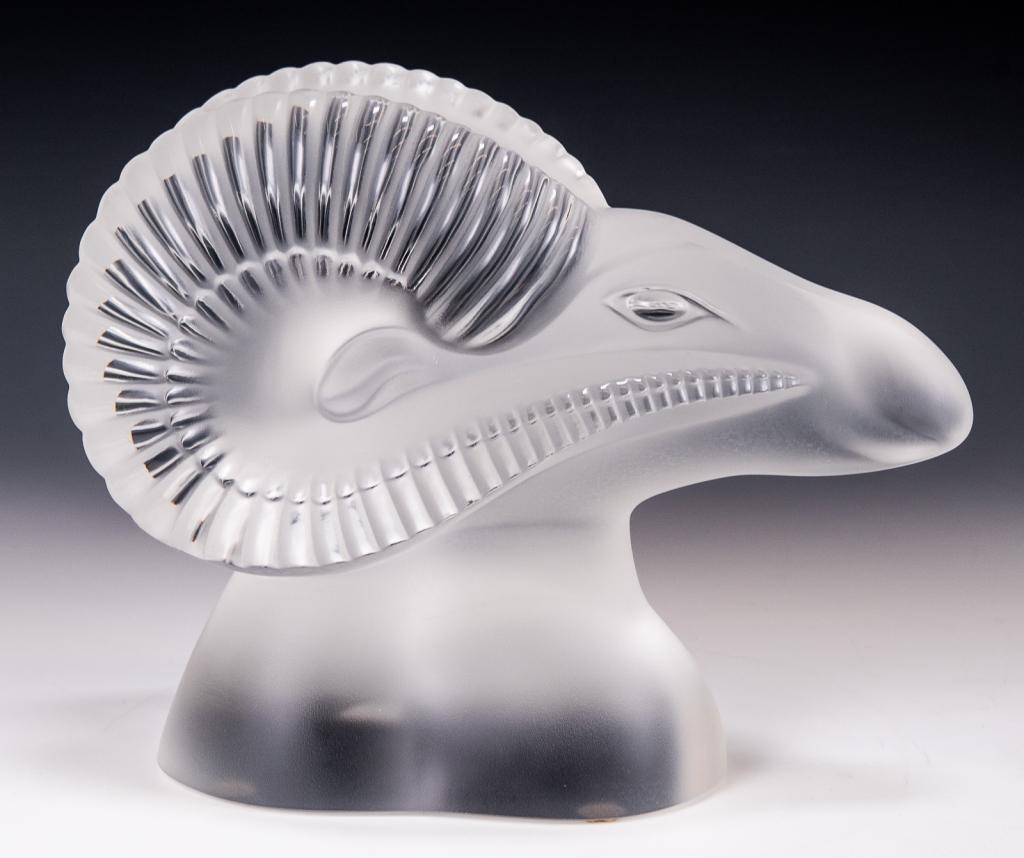 Lalique 'Belier Amon' Ram's Head Sculpture: Item/Description: Large Ram's Head in frosted glass by Lalique France. Signed below attached original label. Includes original Lalique box and packaging as shown. (Animal figurine, Art Glass) Material