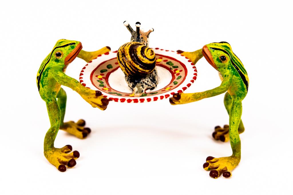 Vienna Cold Painted Bronze Frogs With A Snail: Item/Description: Petri Bronzen Vienna cold painted bronze miniature figurine. Features two frogs carrying a snail on a plate. Austrian cold painted bronze sculpture. Petri Bronzen was a Vienna based 