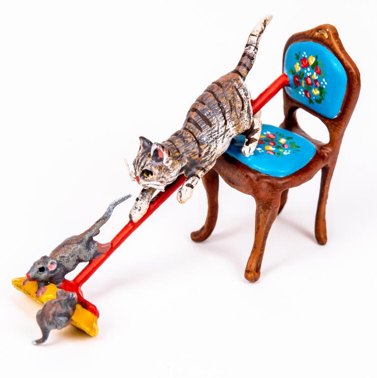 Vienna Cold Painted Bronze Cat with Mice on Broom: Item/Description: Petri Bronzen Vienna cold painted bronze miniature figurine features a cat crawling down a broom handle towards two mice. Austrian cold painted bronze sculpture. Petri Bronzen was a 