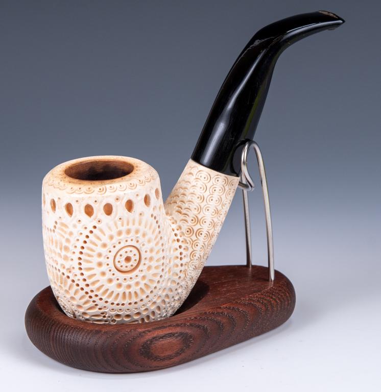 Meerschaum Estate Pipe, Bent Billiard (1 of 4)