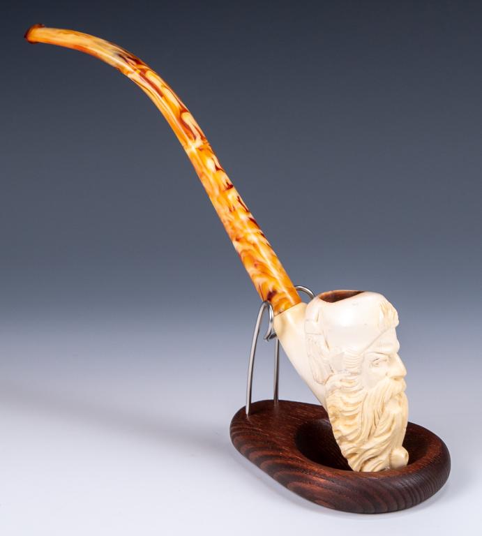 Carved Figural Meerschaum pipe (1 of 5)