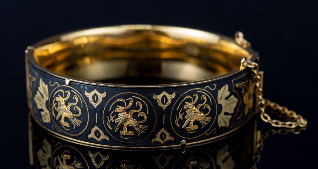 Vintage Damascene Toledoware Bangle Bracelet (1 of 6)