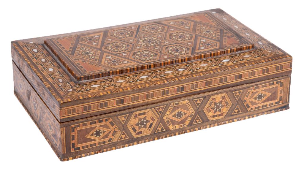 Antique Inlaid Marquetry Mixed Wood Dresser Box (1 of 16)