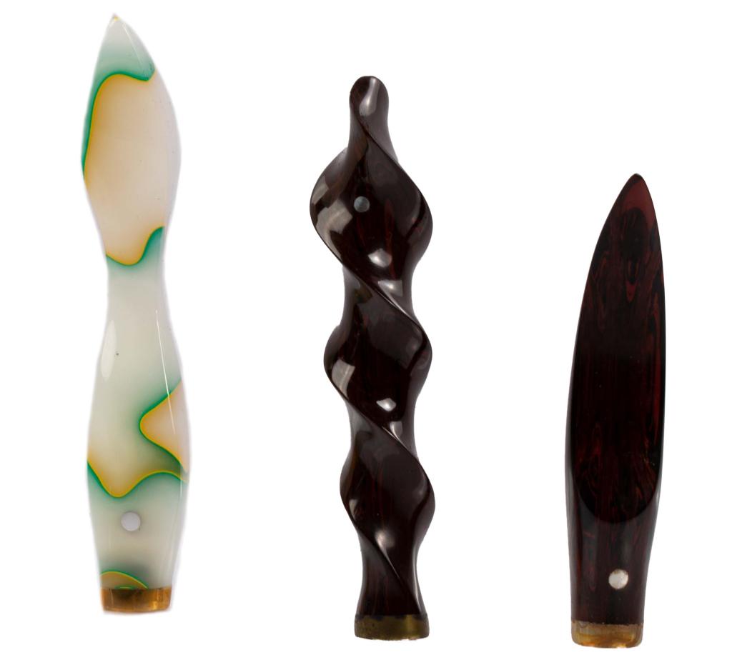 Ming-Kahuna, Three Pocket Sized Pipe Tampers (1 of 3)